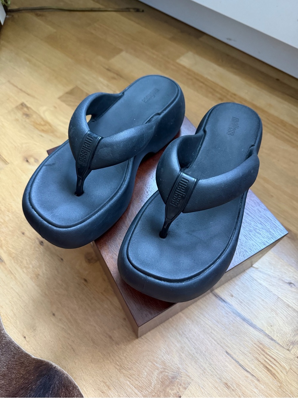 Melissa Shoes Black Puffy Chunky Platform Flip Flops